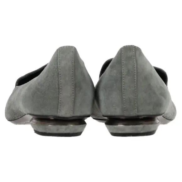 Nicholas Kirkwood Beya Loafers in Grey Suede