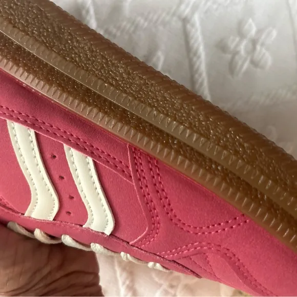 Nicole Miller Pink and White Sneakers
