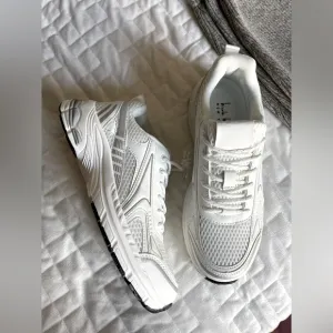 NICOLE MILLER Retro Jogger Sneakers NIB