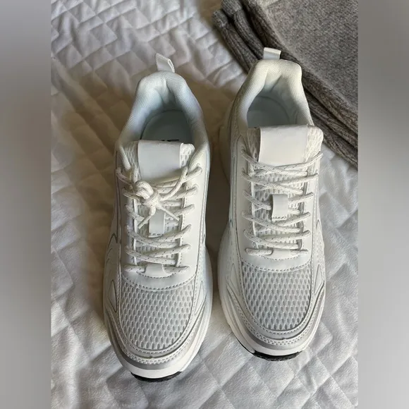 NICOLE MILLER Retro Jogger Sneakers NIB