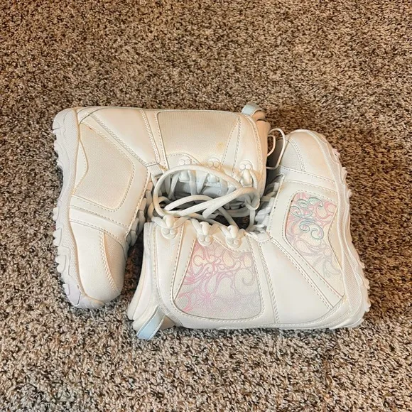 Nidecker Snowboard Boots All White Lace Up Kids