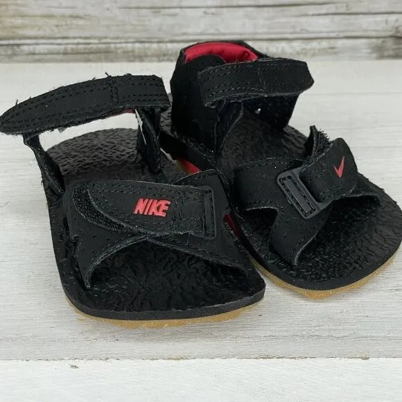 Nike ACG Air Deschutz Kids Size 5 - Black Atom-Red Sandals NEW