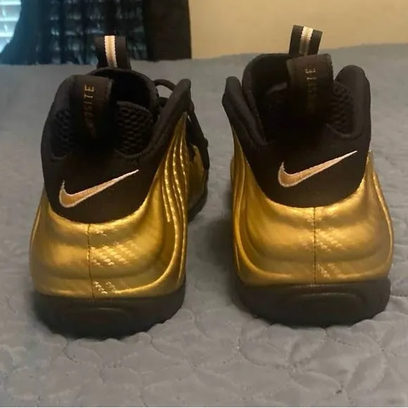 Nike Air Foamposite Metallic Gold Sneakers