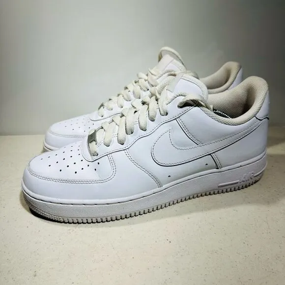 Nike Air Force 1 '07 Retro Low Triple White Sneakers OG CW2288-111 Size 10,5
