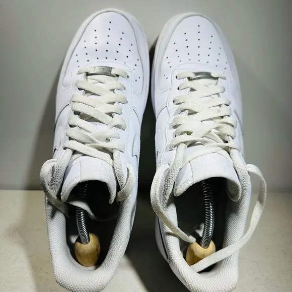 Nike Air Force 1 '07 Retro Low Triple White Sneakers OG CW2288-111 Size 10,5
