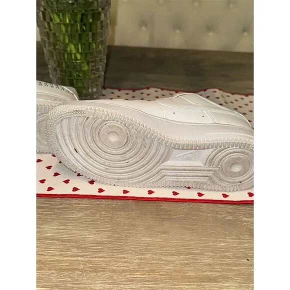 Nike Air Force 1 '07 Women's Silver Studded Swoosh Sneakers Size 7.5