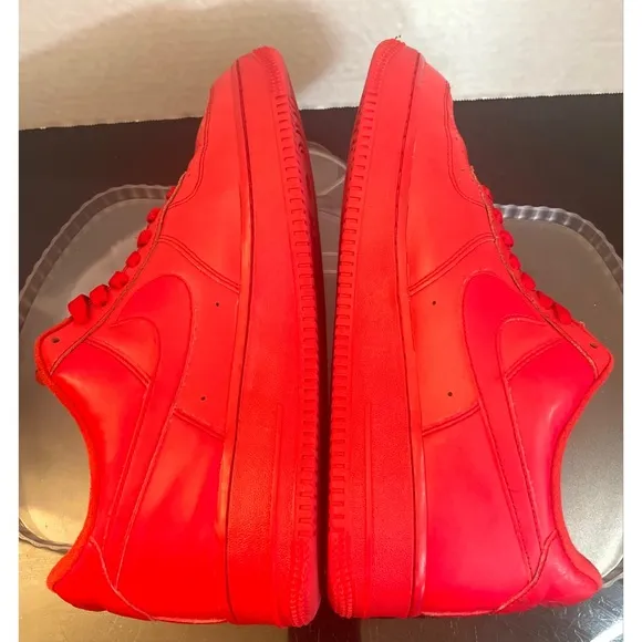Nike Air Force 1 Low '07 LV8 University  Men’s Size 10 Triple Red Sneakers
