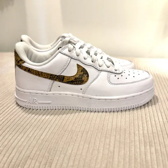 Nike Air Force 1 Low Retro Sneakers