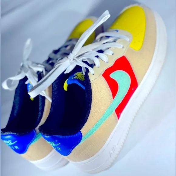 Nike Air Force 1 LV8