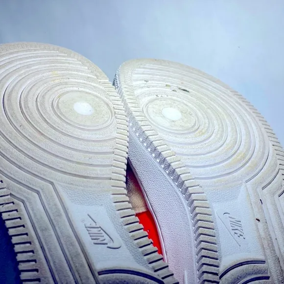Nike Air Force 1 LV8