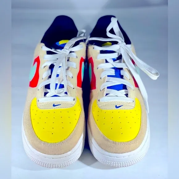 Nike Air Force 1 LV8