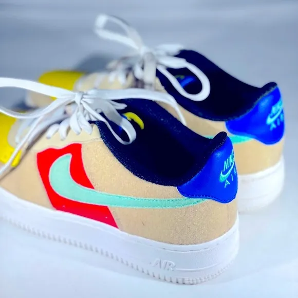 Nike Air Force 1 LV8