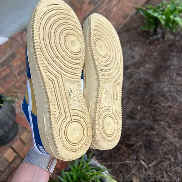 NIKE AIR FORCE 1 Undefeated Blue and Yellow Sneakers