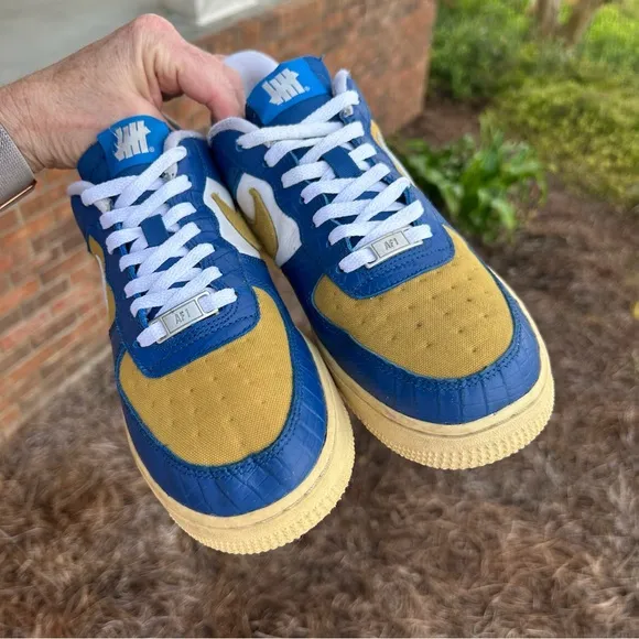 NIKE AIR FORCE 1 Undefeated Blue and Yellow Sneakers