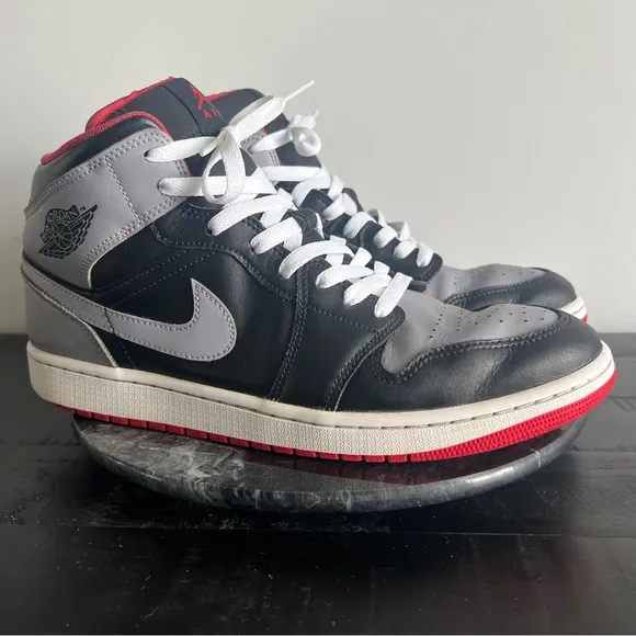 Nike Air Jordan 1 Bred Shadow Men’s Size 12 (DQ8426-006) Black Grey Red