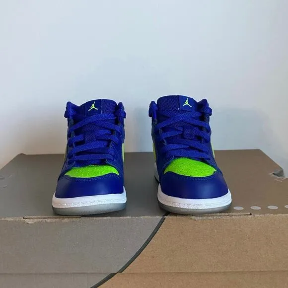 Nike Air Jordan 1 Retro ‘Concord’ Toddler Sneakers- SZ 6 C