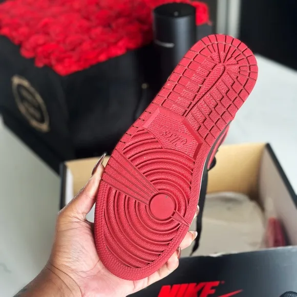 Nike Air Jordan 1 Retro High Black Red Sneakers