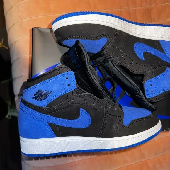 Nike Air Jordan 1 Retro High OG GS Sneakers