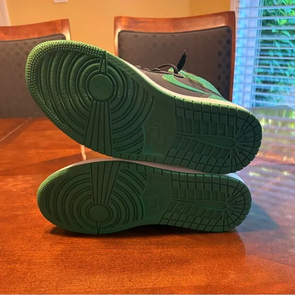 Nike Air Jordan 1 Retro High OG Pine Green Black 2.0