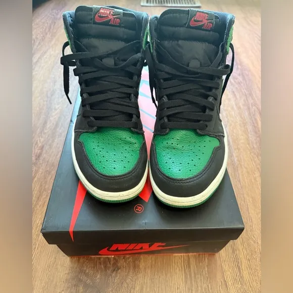 Nike Air Jordan 1 Retro High OG ‘Pine Green’