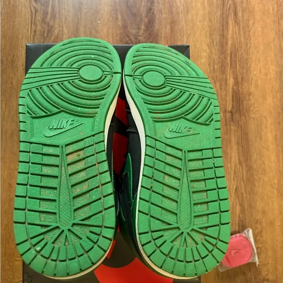 Nike Air Jordan 1 Retro High OG ‘Pine Green’