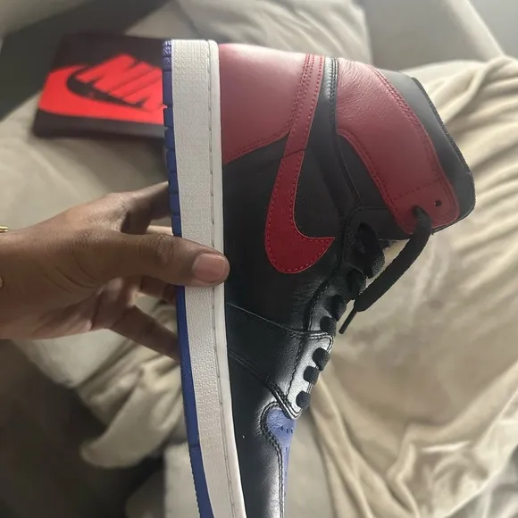 Nike Air Jordan 1 Retro High OG SneakersThey have been worn 1x