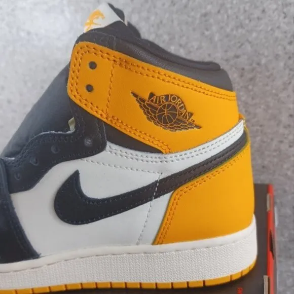 Nike Air Jordan 1 Retro High OG Taxi Sneakers - Size 4.5 Youth Shoes