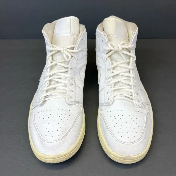 Nike Air Jordan 1 Retro Mid Triple White Size 12 Sneakers 554724-130
