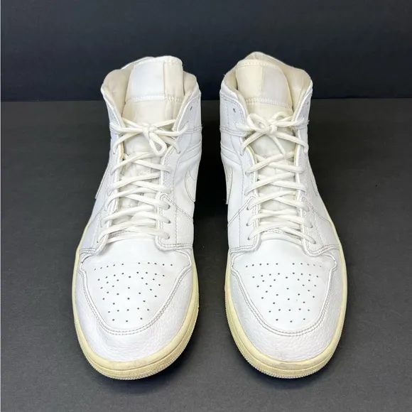 Nike Air Jordan 1 Retro Mid Triple White Size 12 Sneakers 554724-130