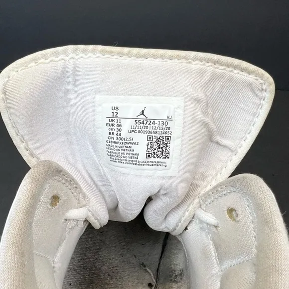 Nike Air Jordan 1 Retro Mid Triple White Size 12 Sneakers 554724-130