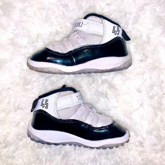 Nike Air Jordan 11 Retro Concord Kids Sneakers