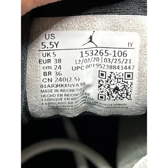 Nike Air Jordan 12 Retro White/Red Youth Sneakers Size 5.5Y