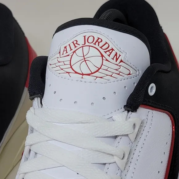 Nike Air Jordan 2 Retro Low Chicago Women's Size 11 Sneakers FD4849-106 New