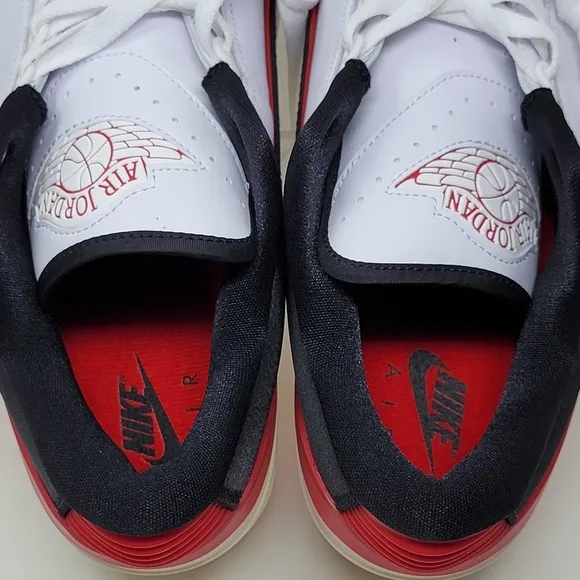 Nike Air Jordan 2 Retro Low Chicago Women's Size 11 Sneakers FD4849-106 New