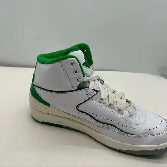 Nike Air Jordan 2 Retro Mens 9.5 Lucky Green Leather Shoes Sneakers DR8884-103