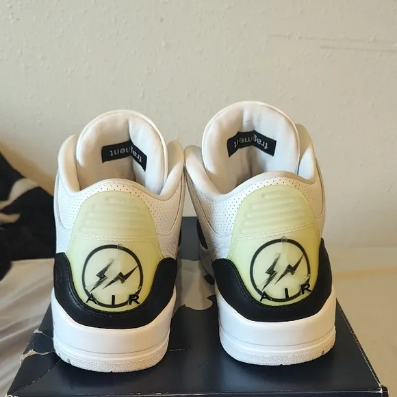 Nike Air Jordan 3 Fragment Size 11