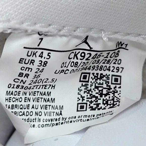 Nike Air Jordan 3 Retro CK9246-108 White Gray Sneakers Women's Size 7 Pre-owned