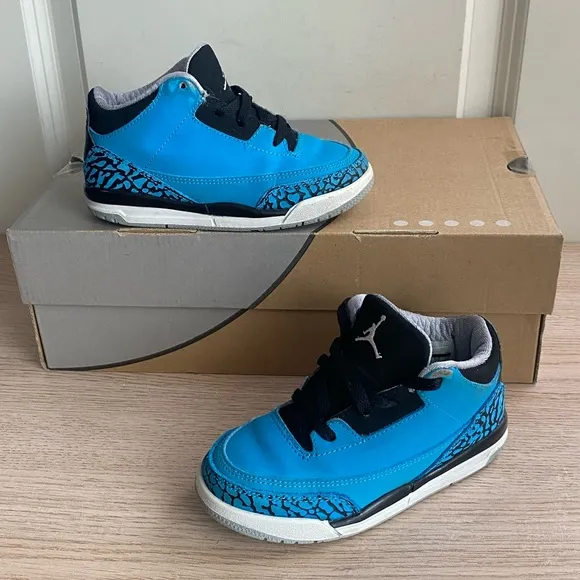 Nike Air Jordan 3 Retro “Powder Blue” Toddler Sneakers- SZ 10 C