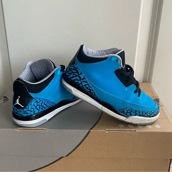 Nike Air Jordan 3 Retro “Powder Blue” Toddler Sneakers- SZ 10 C