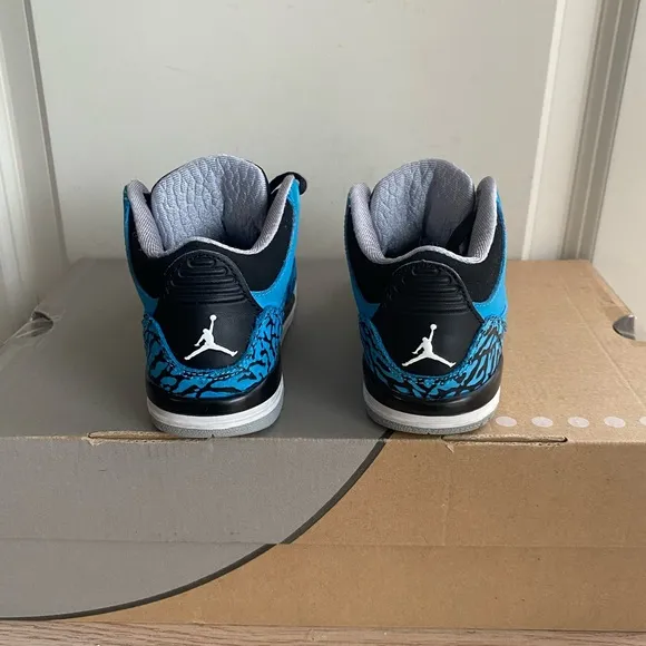 Nike Air Jordan 3 Retro “Powder Blue” Toddler Sneakers- SZ 10 C