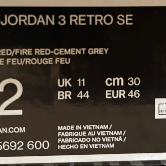 Nike Air Jordan 3 Retro SE Sneakers(used)