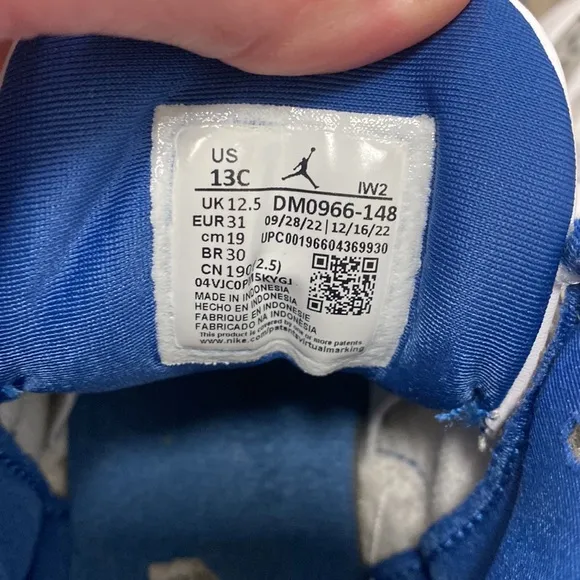 Nike Air Jordan 3 Retro Wizards Sneakers