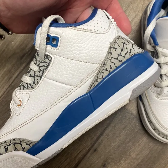 Nike Air Jordan 3 Retro Wizards Sneakers