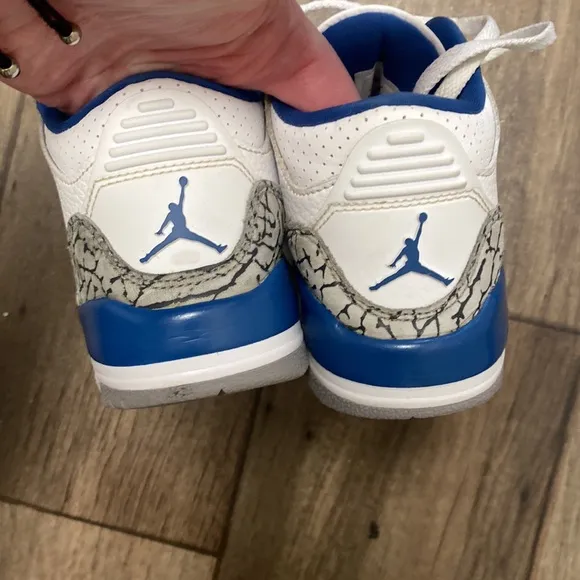 Nike Air Jordan 3 Retro Wizards Sneakers