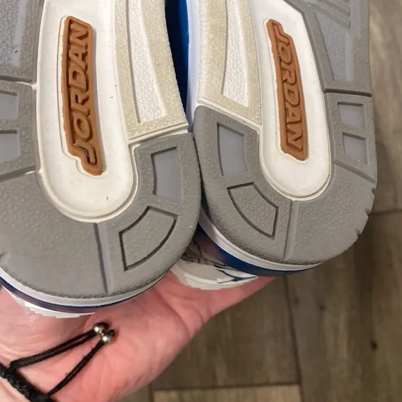 Nike Air Jordan 3 Retro Wizards Sneakers