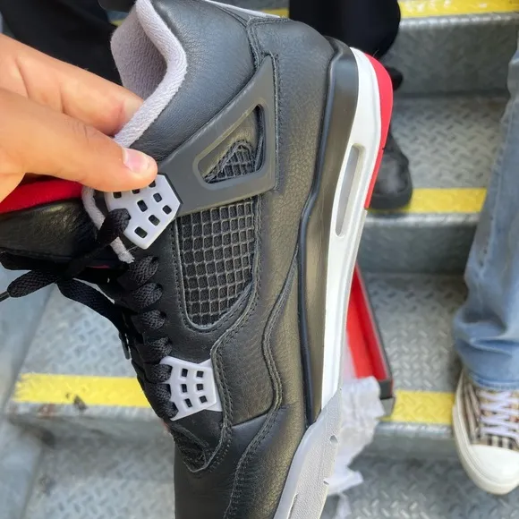 Nike Air Jordan 4 Retro Breds