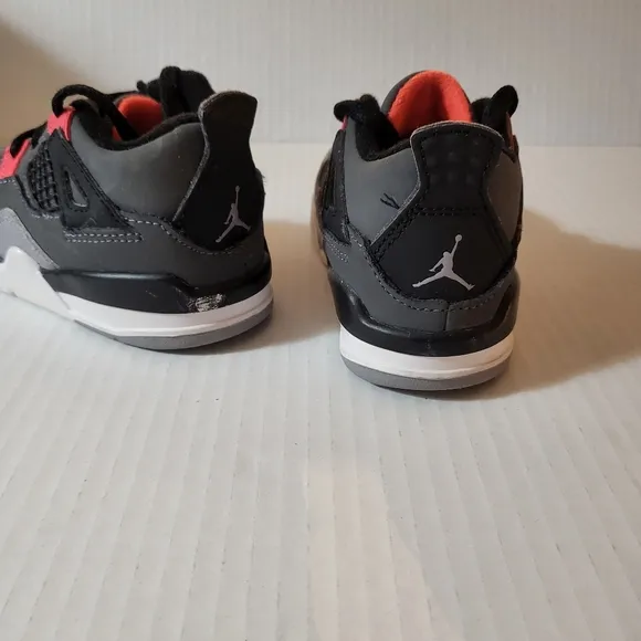 Nike Air Jordan 4 Retro Kids Black,Gray&amp; Red Sneakers Size 7c