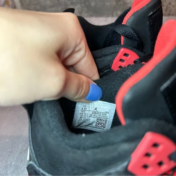 Nike Air Jordan 4 Retro 'Red Thunder' Sneakers Womens sz 6