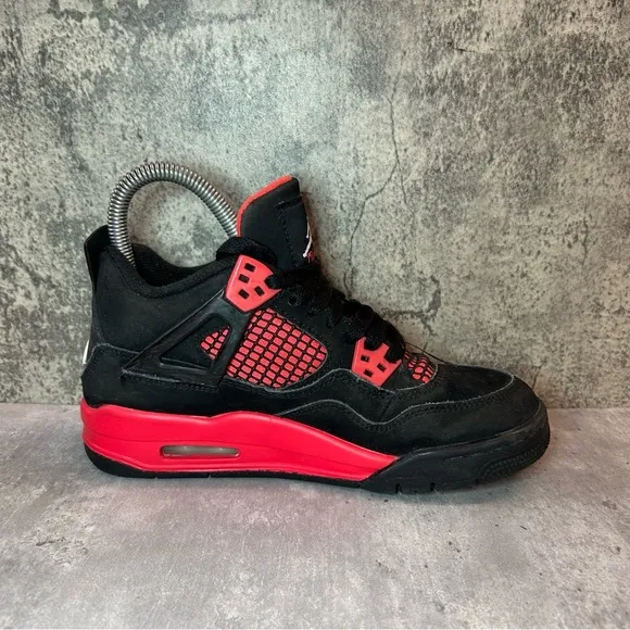 Nike Air Jordan 4 Retro 'Red Thunder' Sneakers Womens sz 6