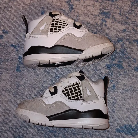 NIKE Air Jordan 4 Retro Size 4C GUC